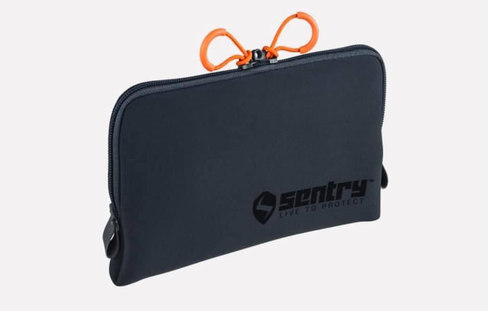 🔘 Custodia Sentry Sleeves 🔘